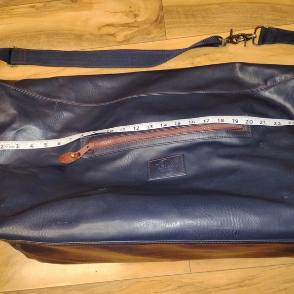 Opium For Men Elegant Navy Leather Travel Bag - Picture 1 of 8